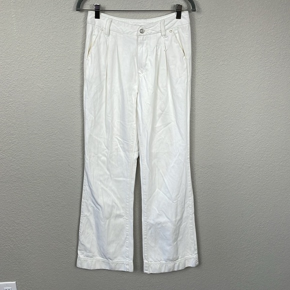 New Paige Pleated Leenah Pearl Chain Jeans White French Ivory Sz 28 - Picture 2 of 16